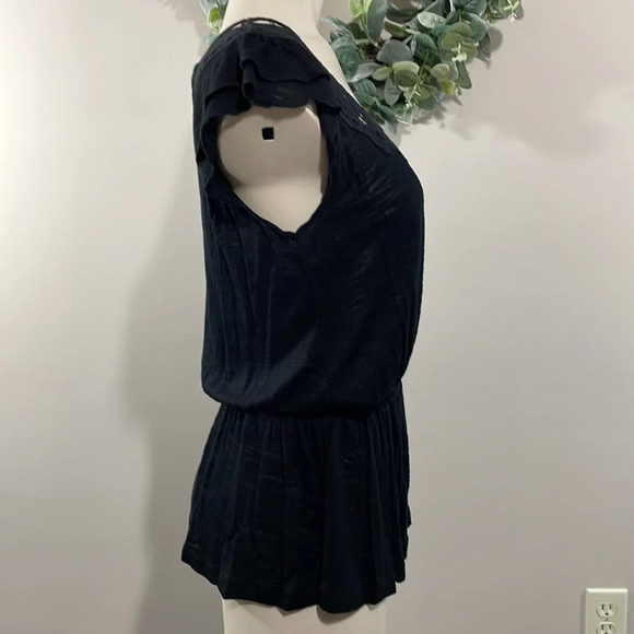 NWT Cable & Gauge Black Ruffled Sleeve Embroidered Neckline Peplum Top PS - Picture 9 of 16